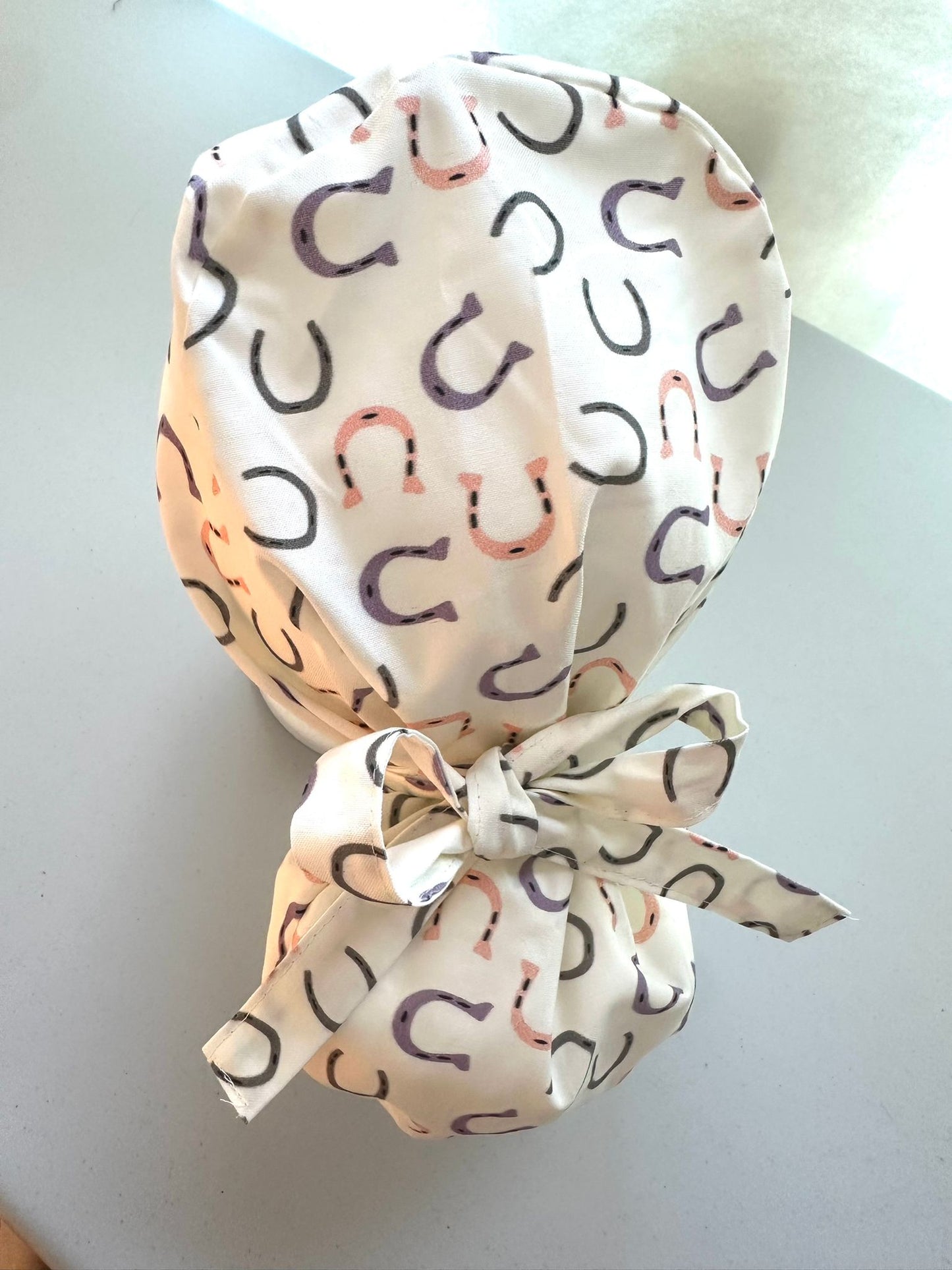 Horseshoes - White