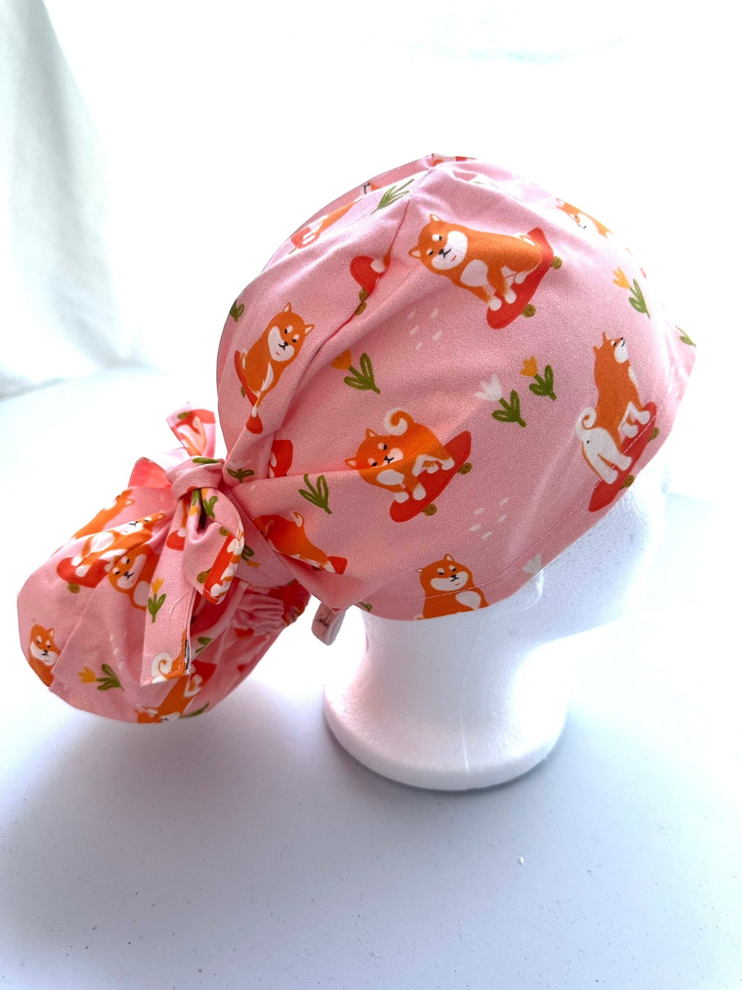 Skateboarding Shiba Inus - Pink