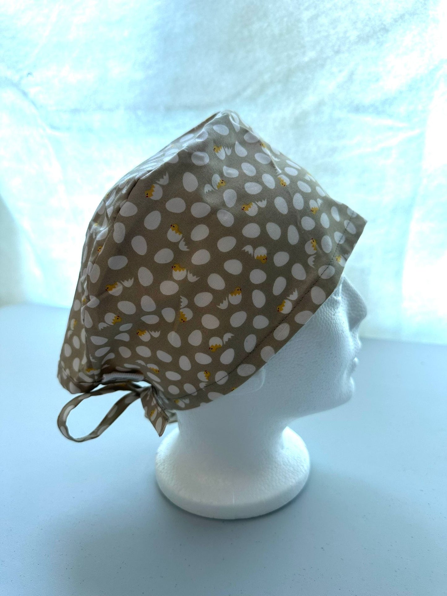 Hatching Chicks - Beige